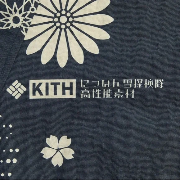 Kith Columbia NSE Reversible Nocturnal  Montsuki Jacket size Large In hand - Picture 9 of 15